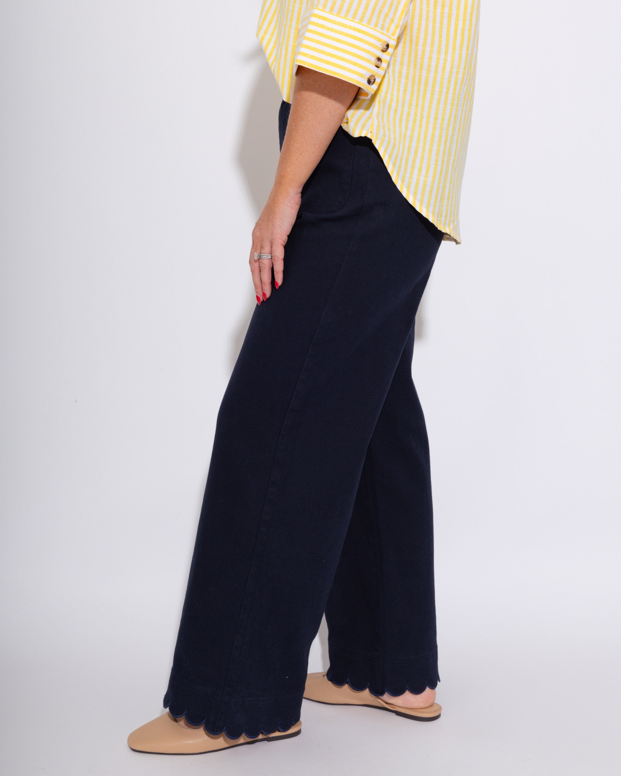 Scallop Trim Wide Leg Pants in Navy