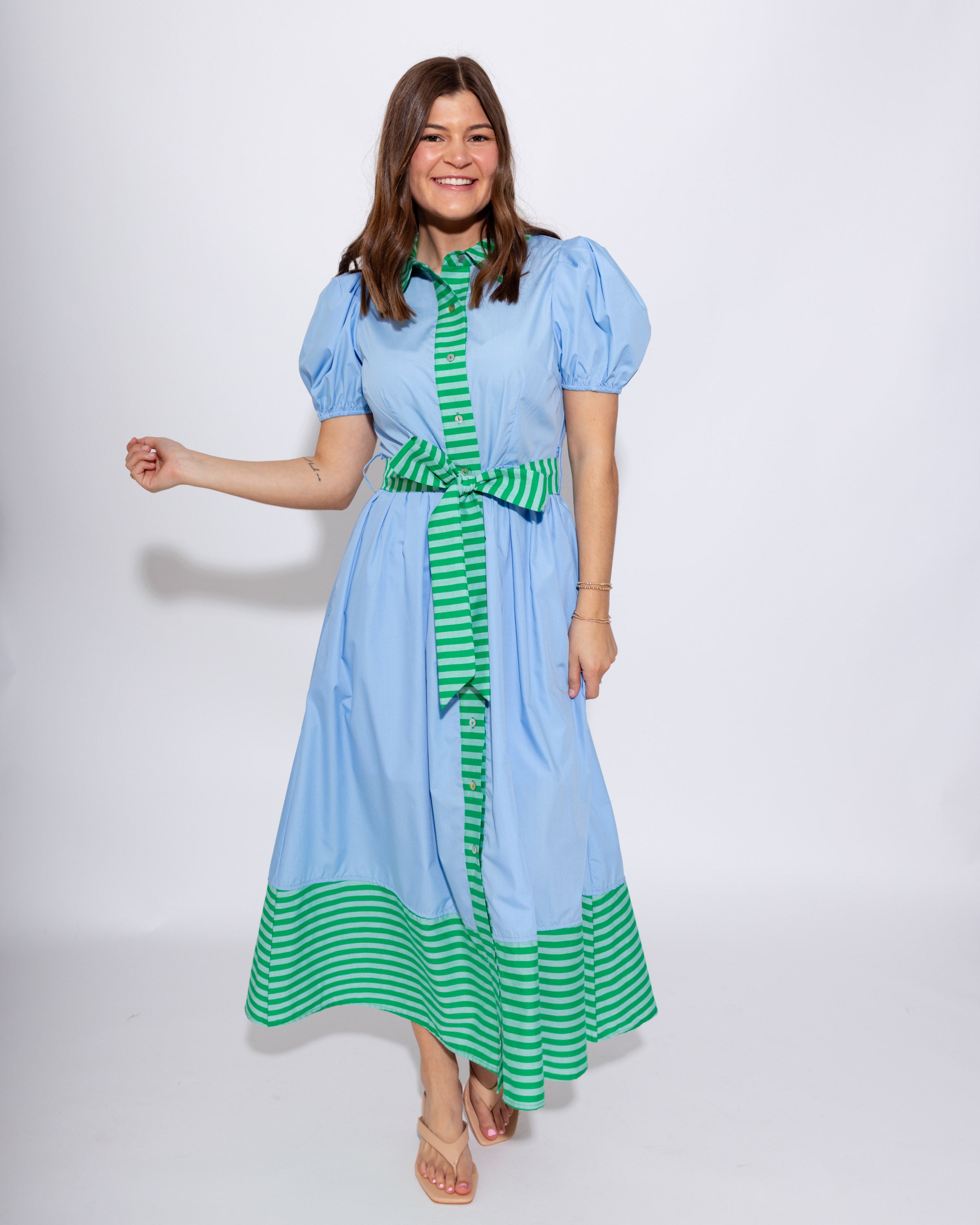 Chic Contrast Collared Midi Dress in Blue