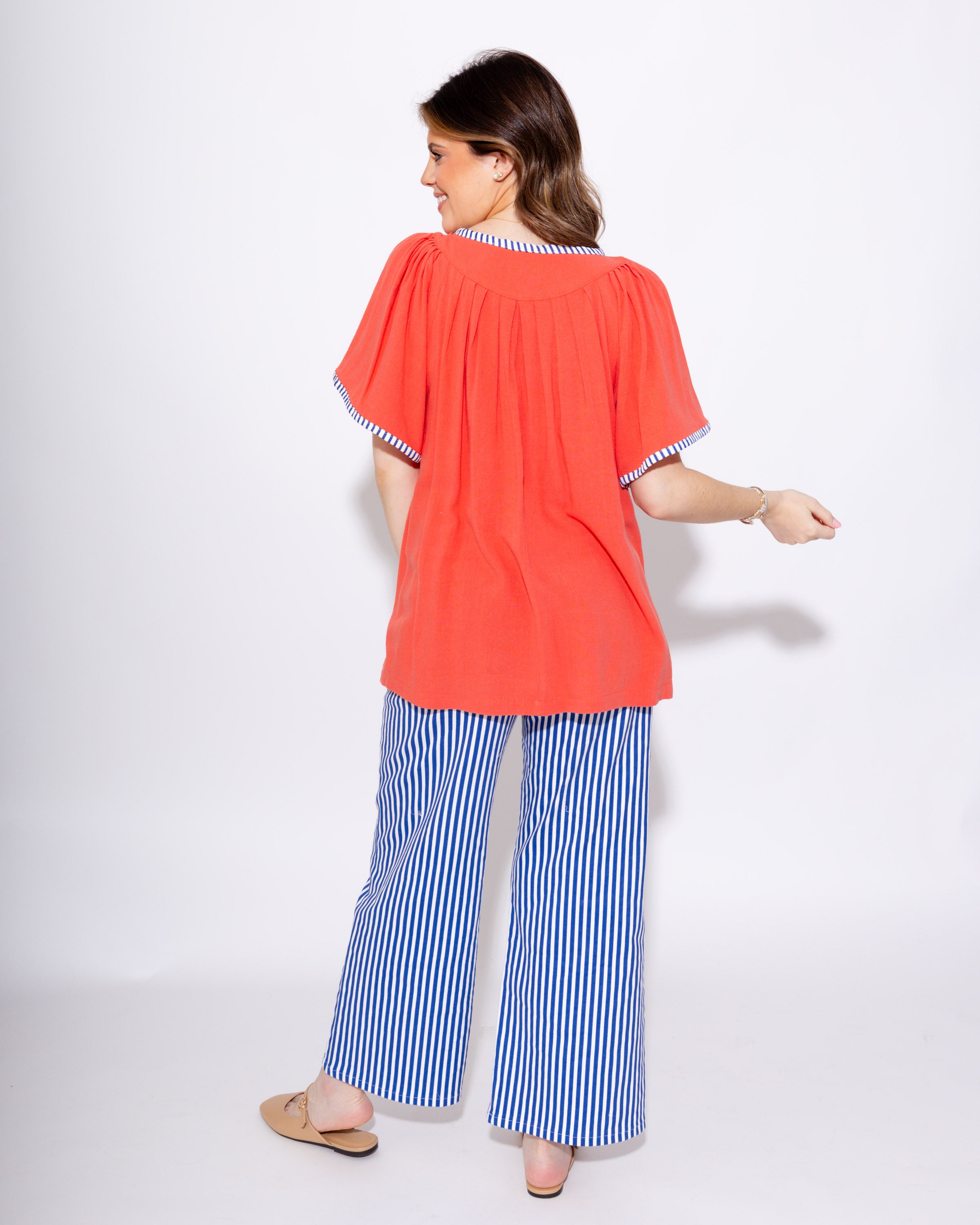 Contrast Trim Flutter Sleeve Babydoll Top