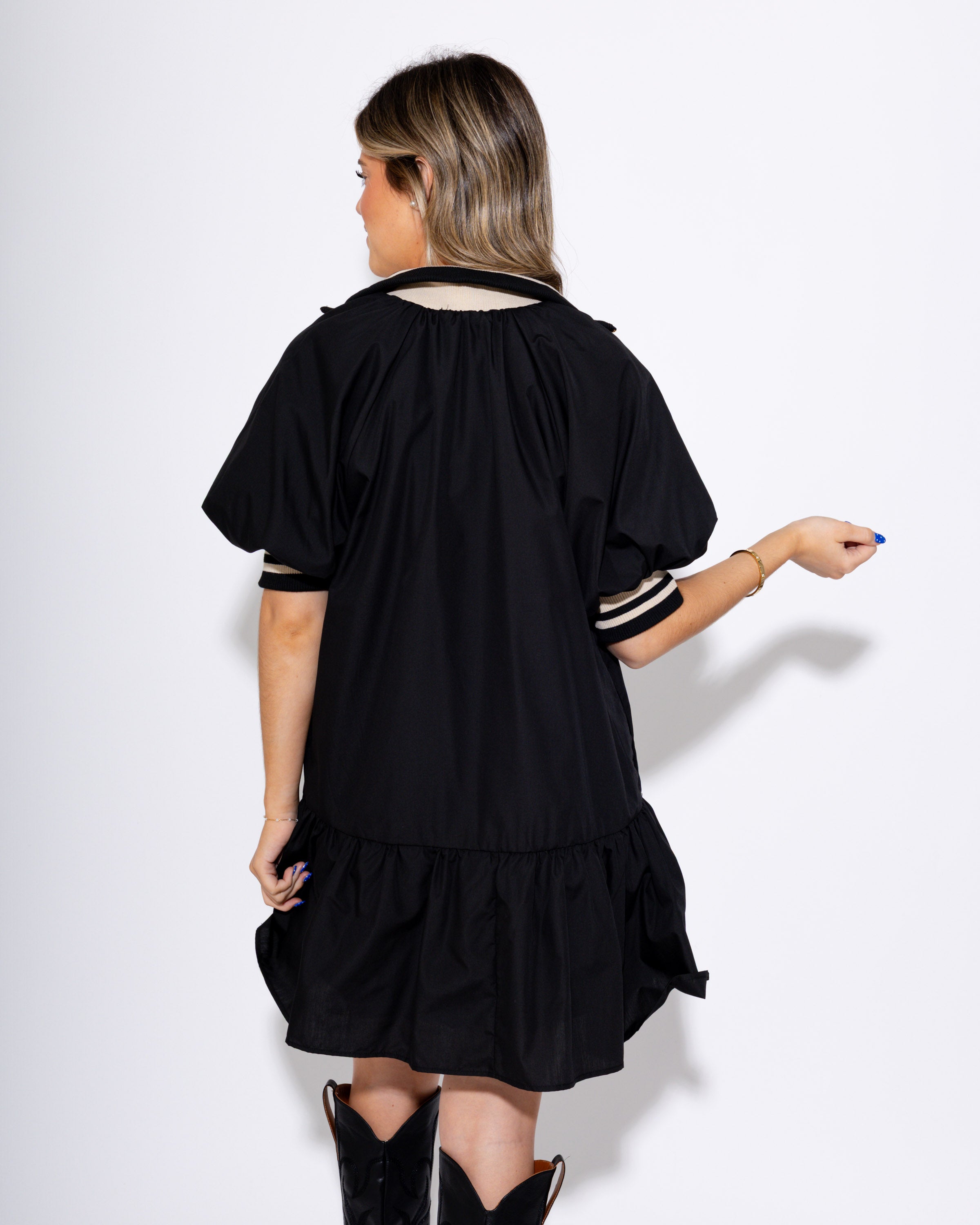 The Twirl and Zip Mini in Black