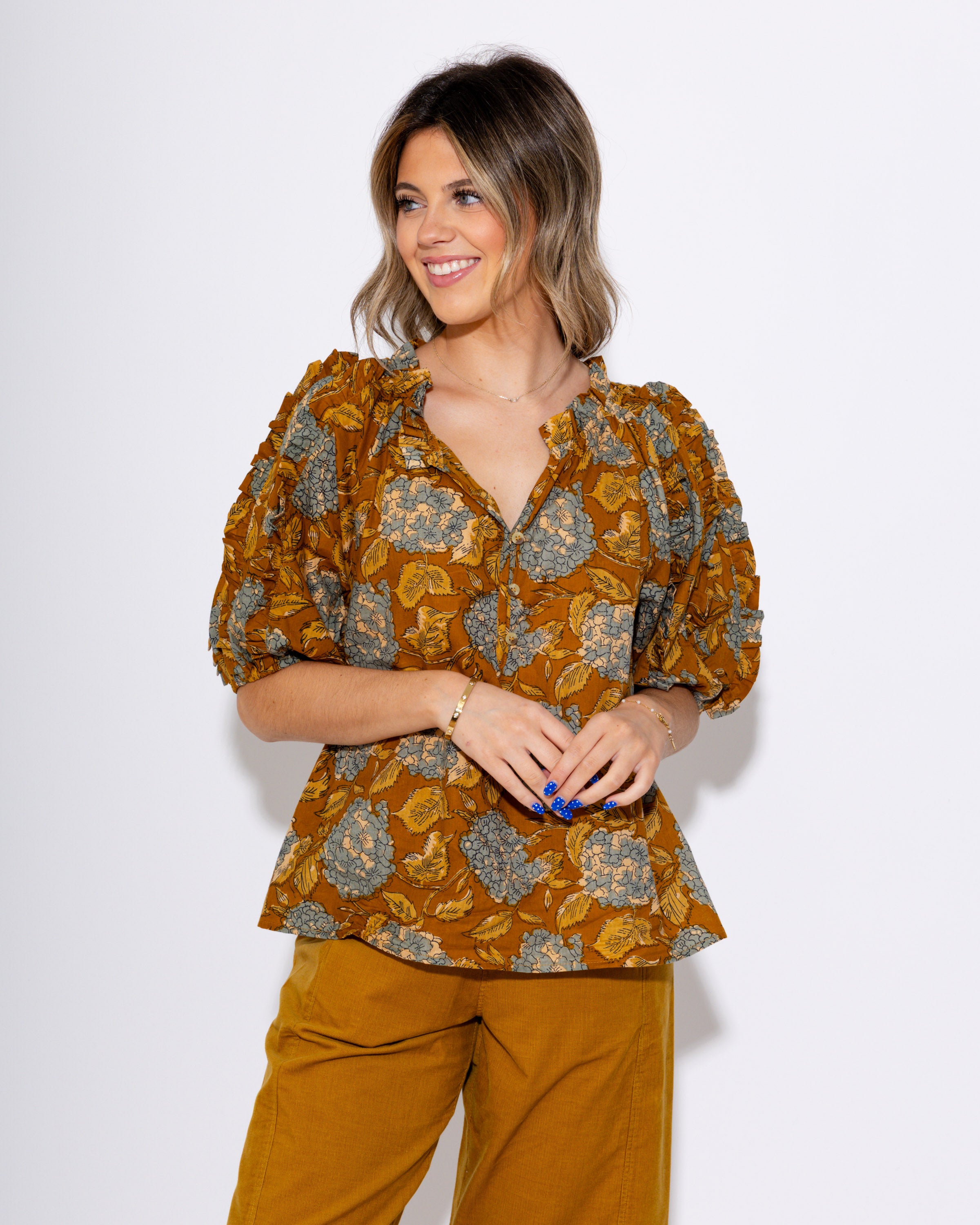 Ivy Jane I Hydranga Ruffle Sleeve Top