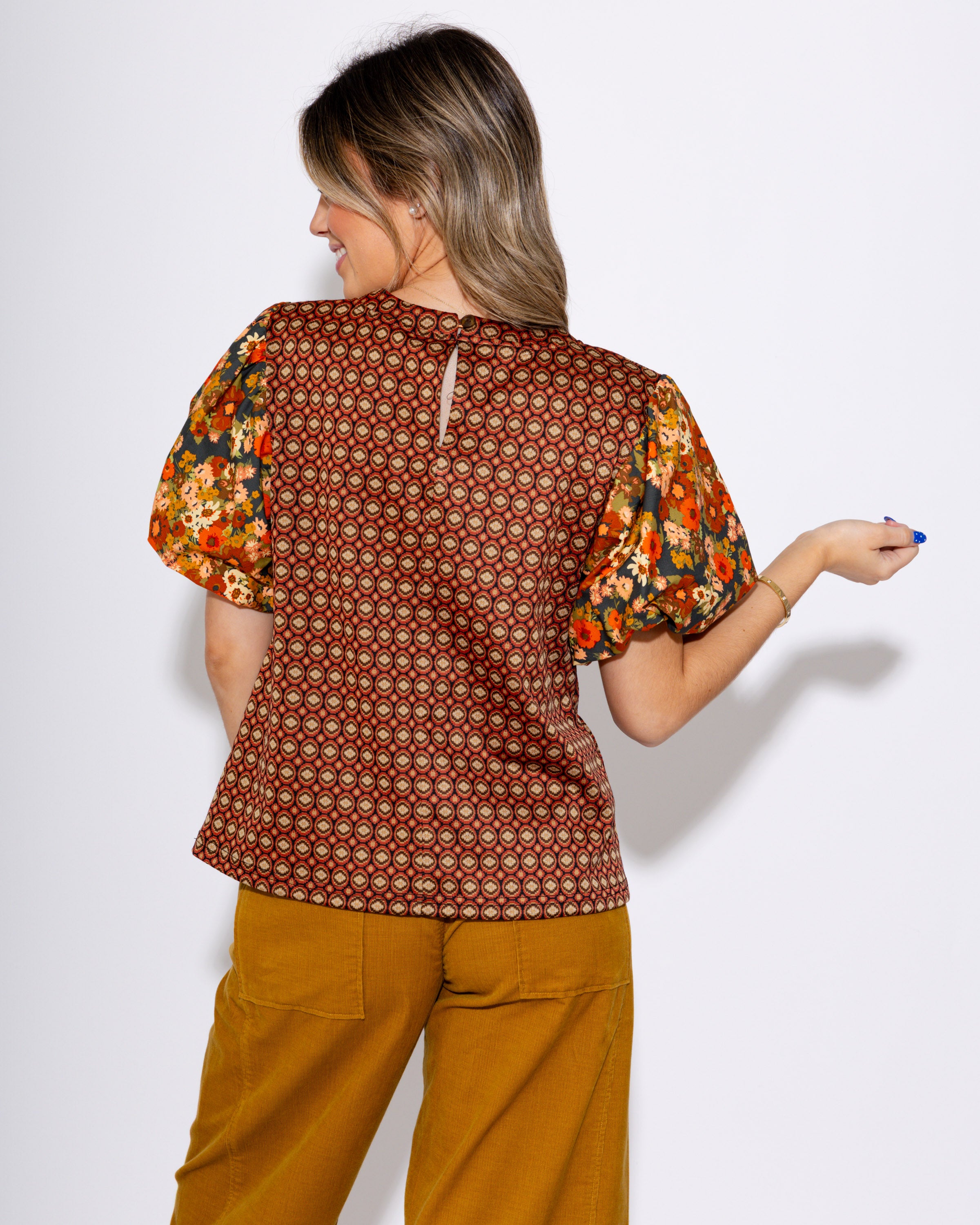 Ivy Jane | Floral Flair Puff Sleeve Top