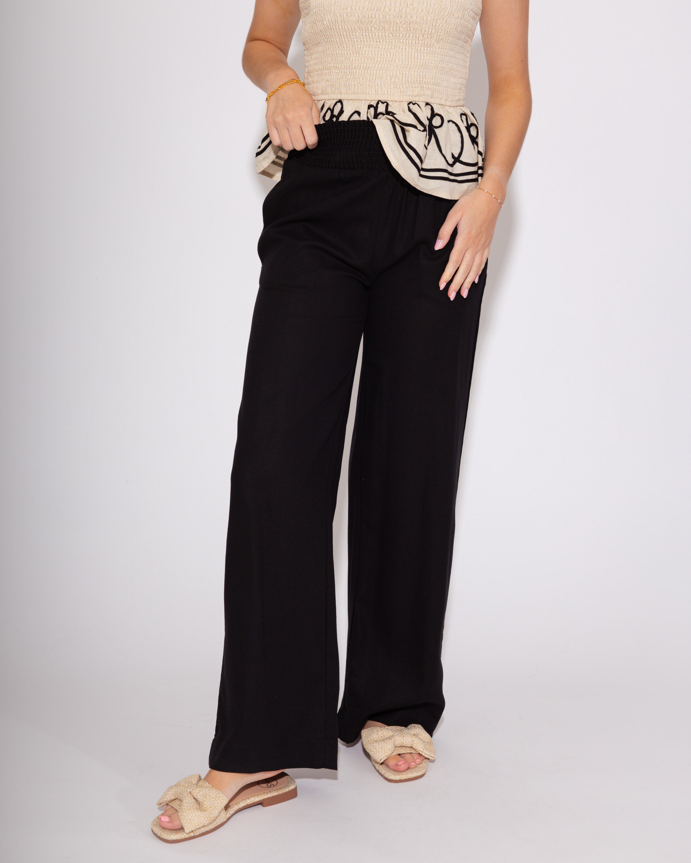 Breeze Fit Shirred Linen Pants in Black