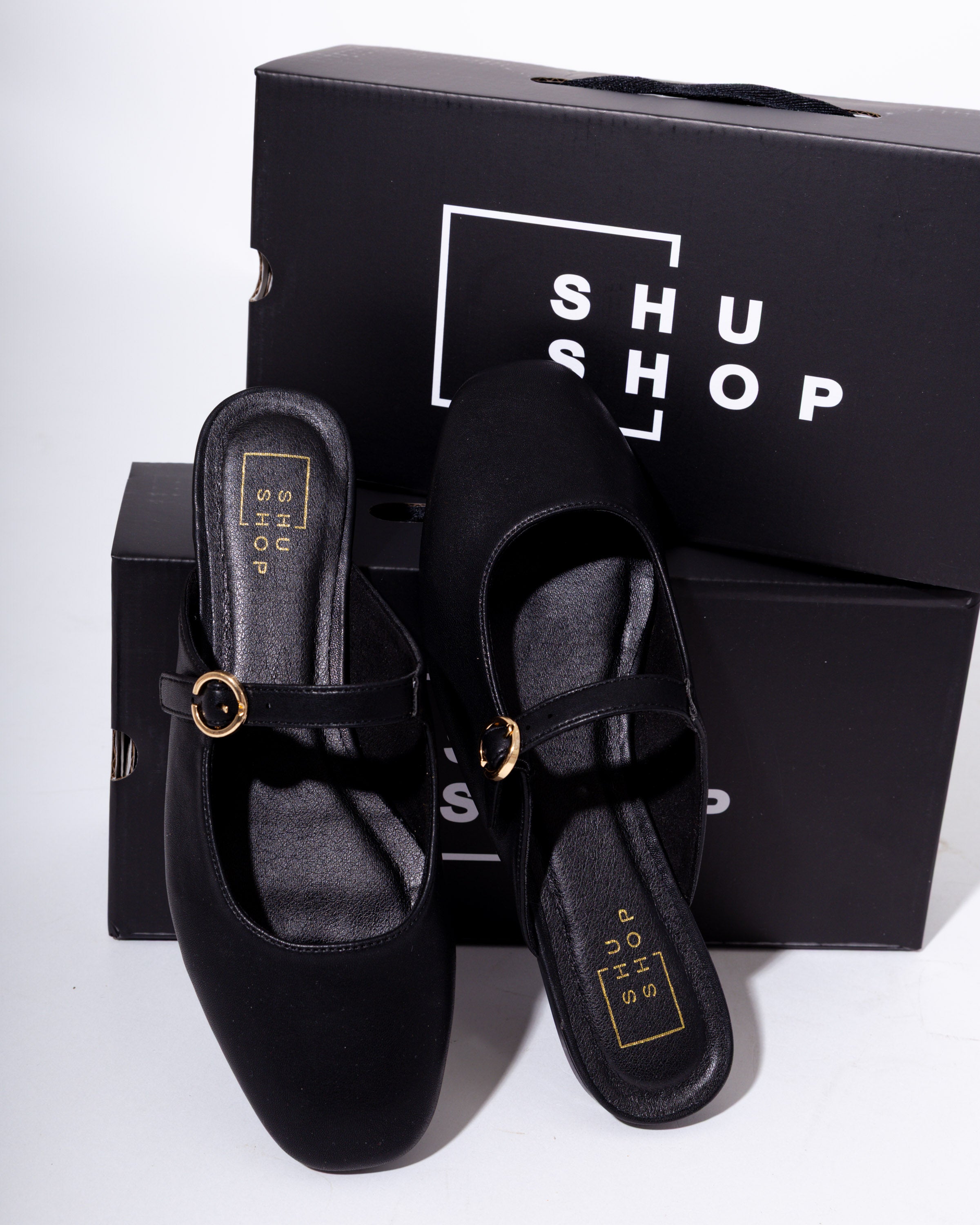 Aidy Slip-on Flats in Black