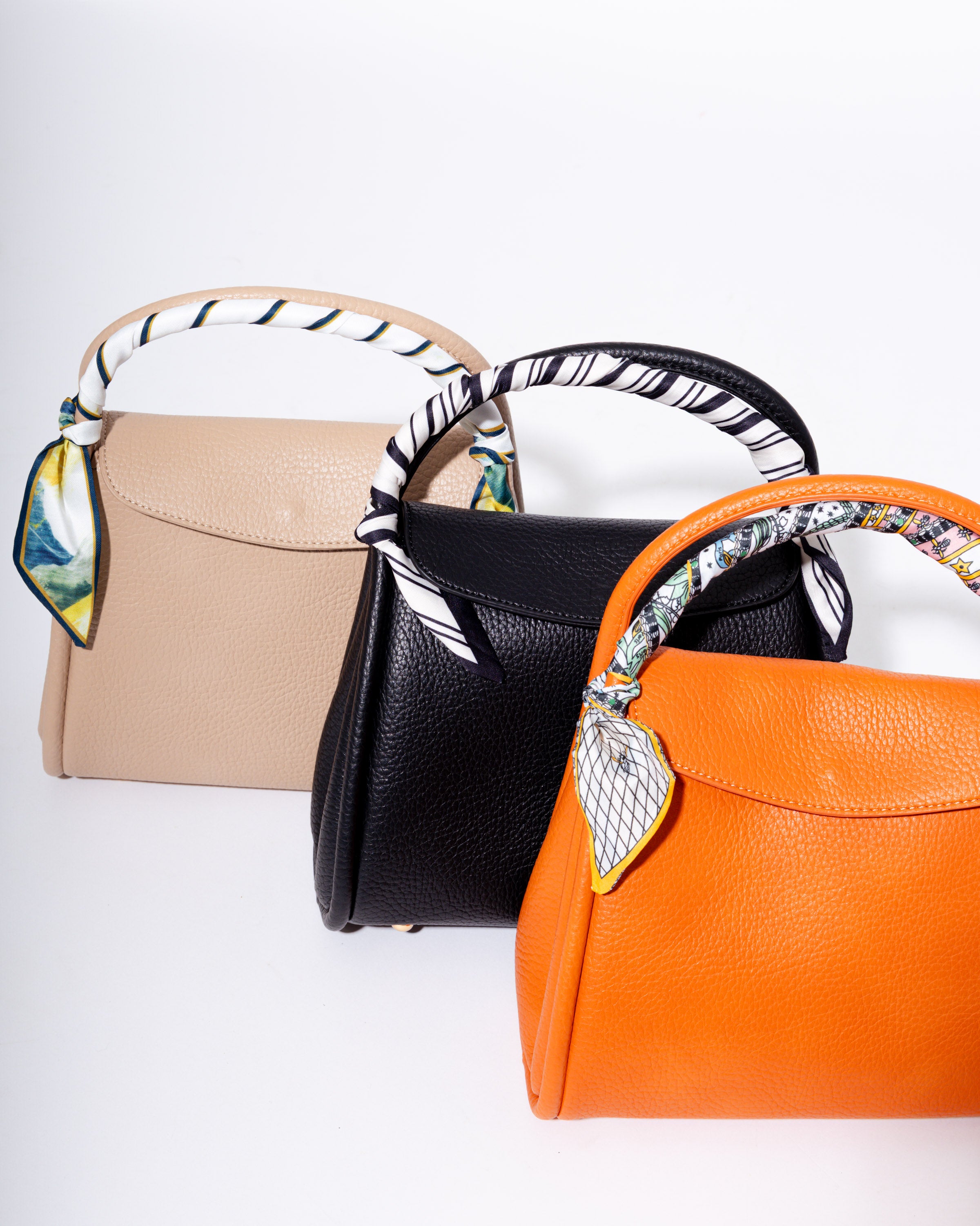 Effortless Everyday Handbag in Beige