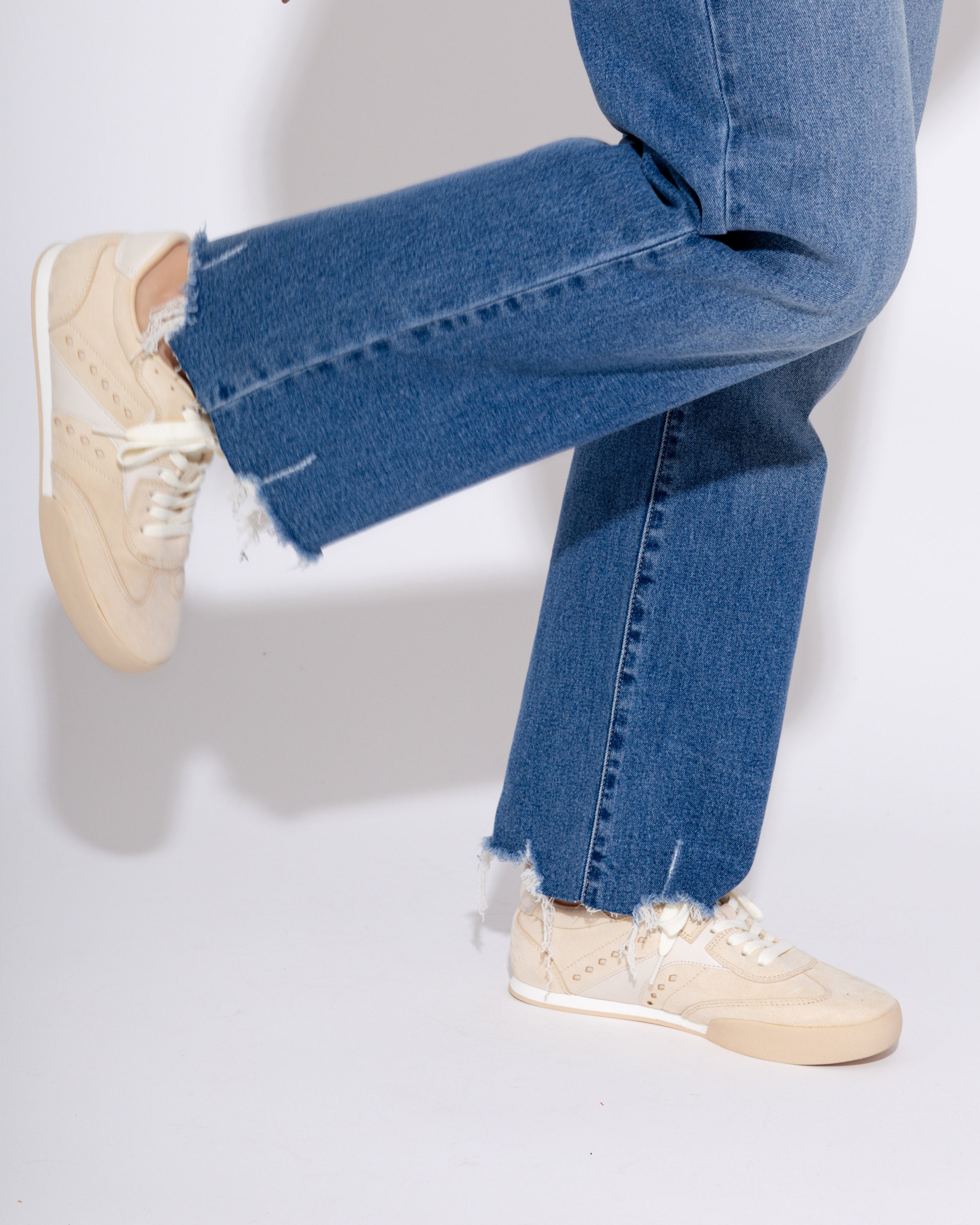 Raven Sneaker in Beige