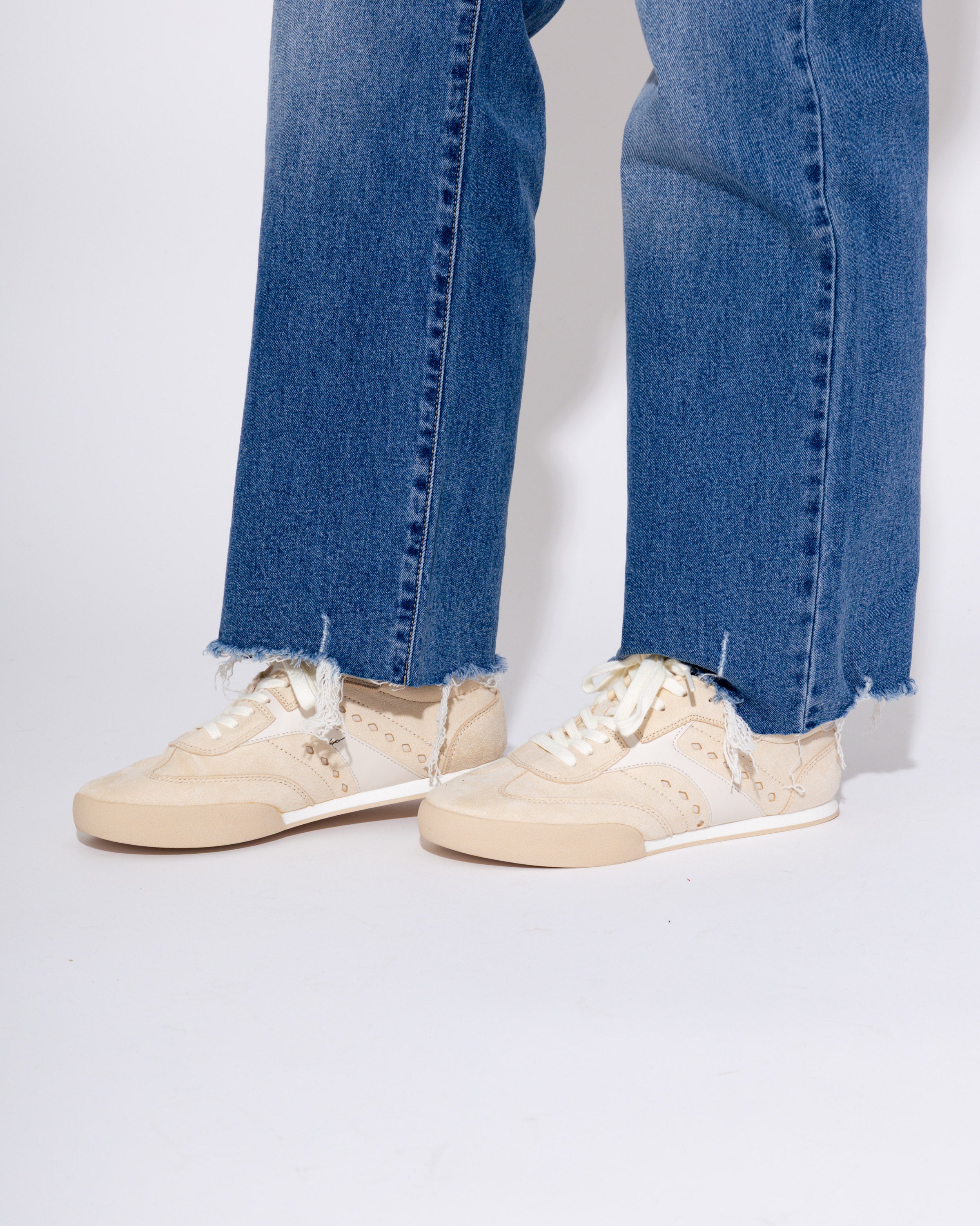 Raven Sneaker in Beige