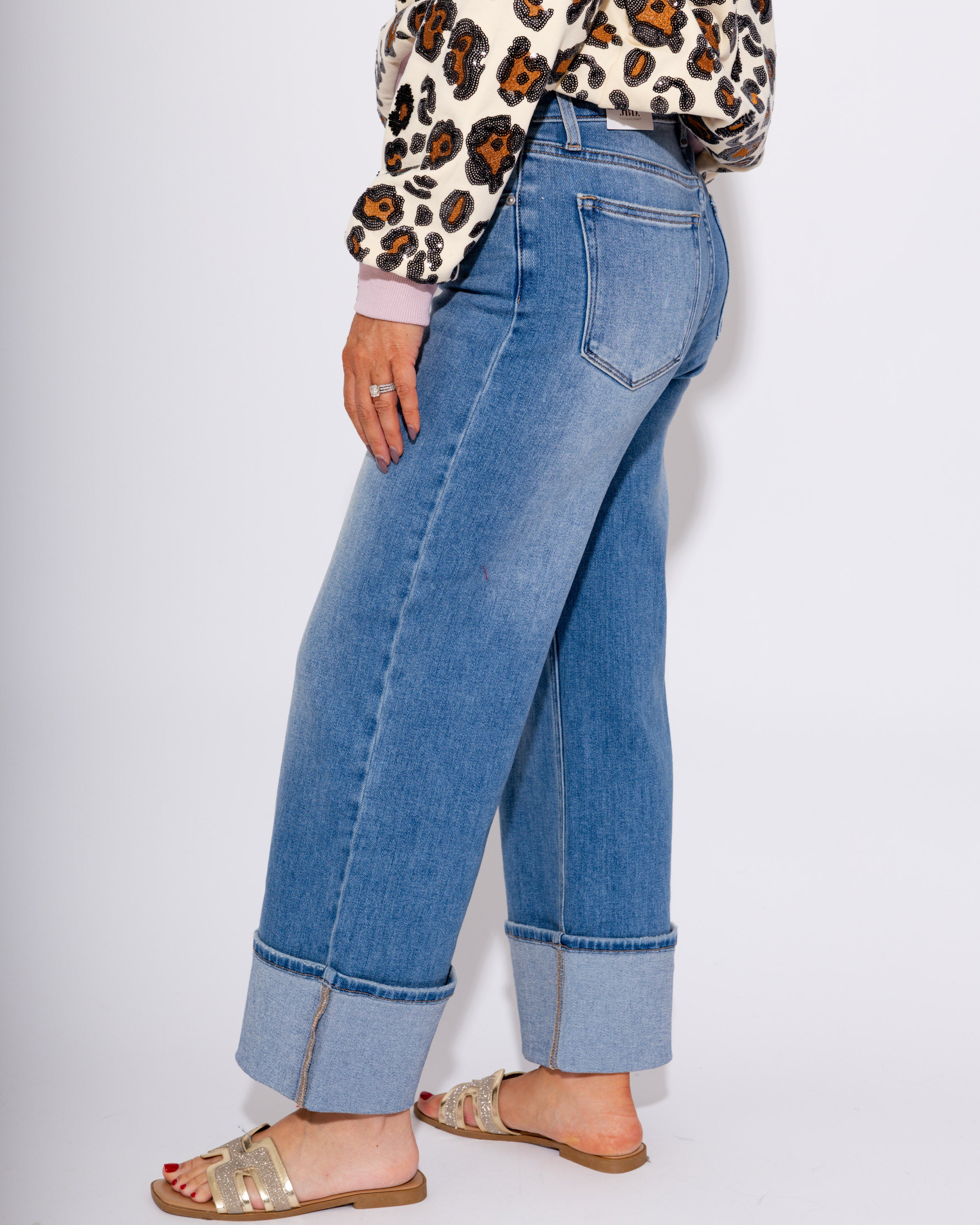 Petite Cuffed Slim Wide Leg Jeans in Medium