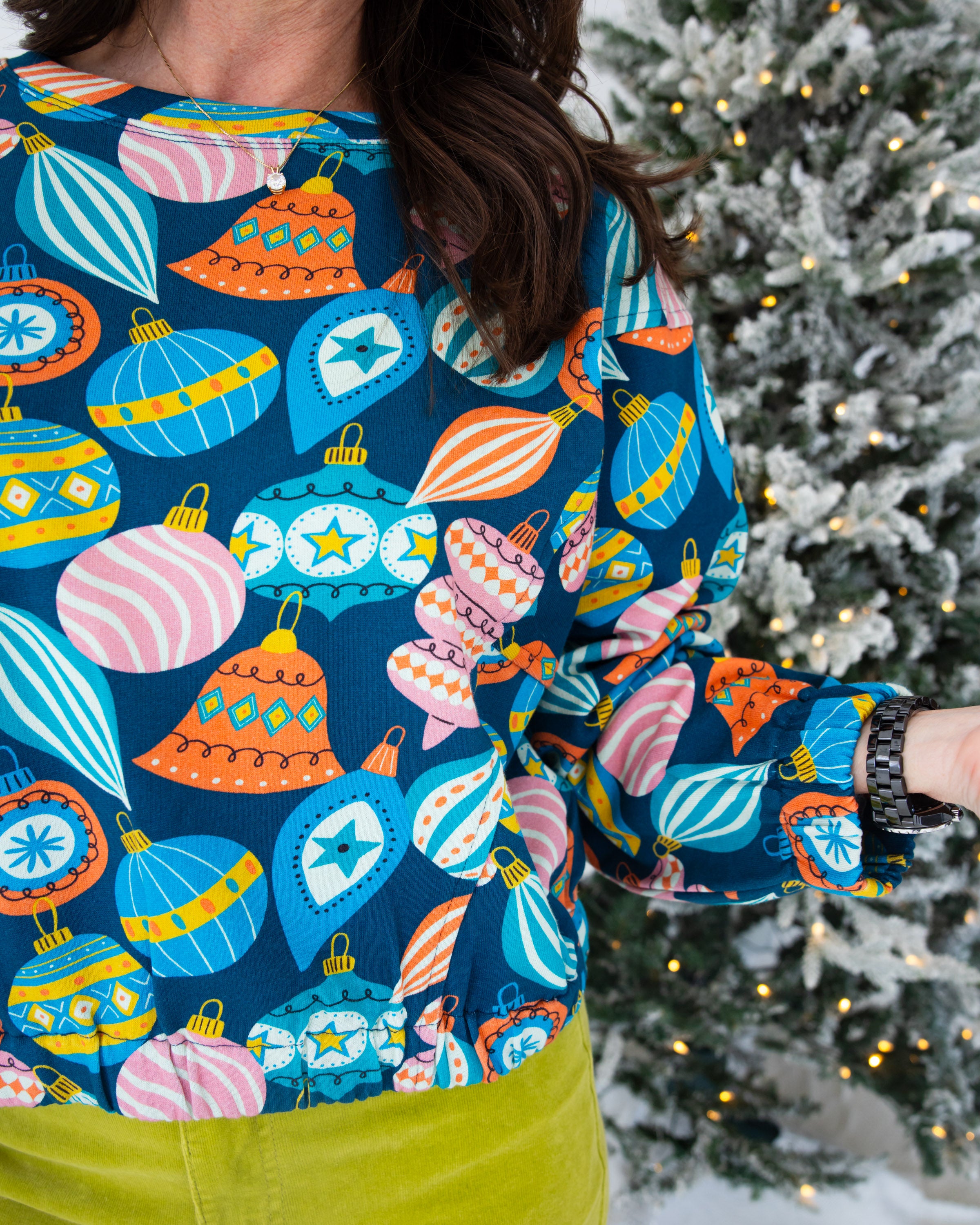 Ivy Jane | Retro Christmas Sweatshirt