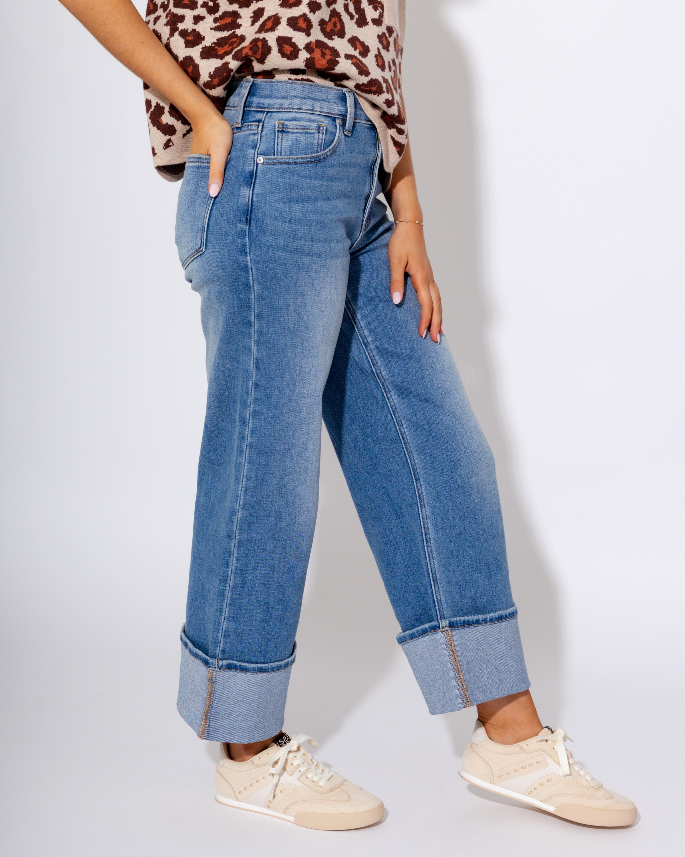Petite Cuffed Slim Wide Leg Jeans in Medium