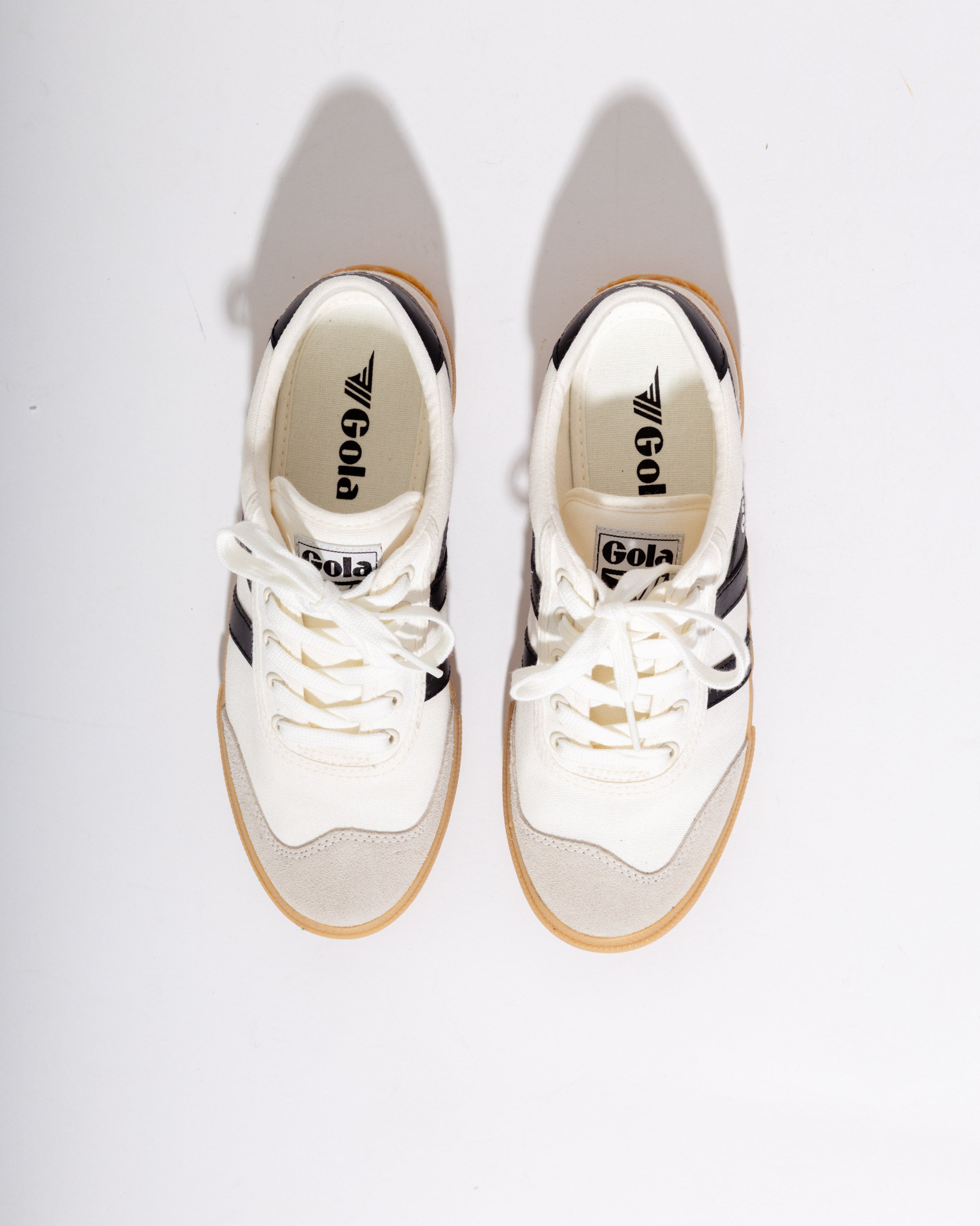 Gola Badminton Sneakers in Off White/Black/Gum