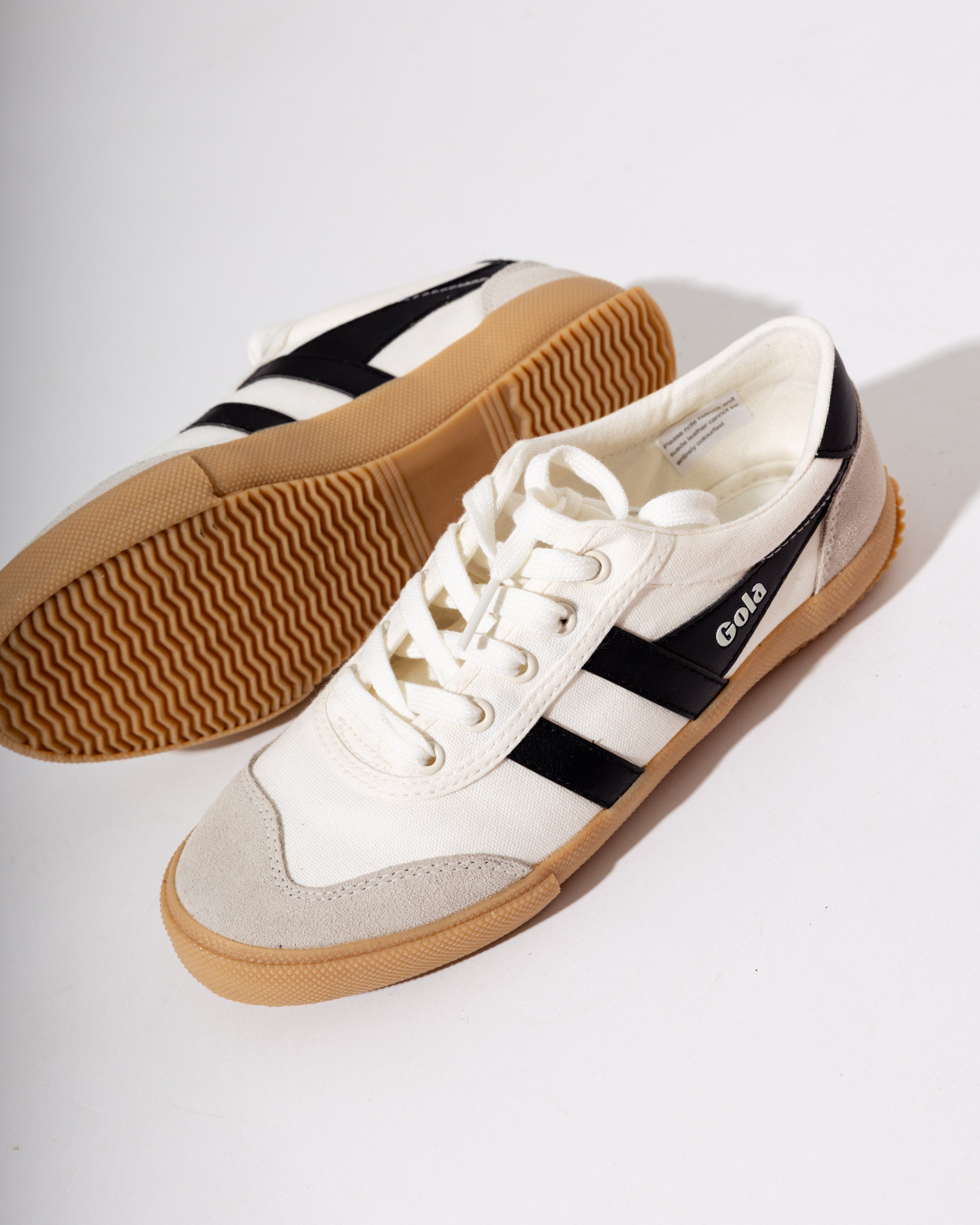 Gola Badminton Sneakers in Off White/Black/Gum