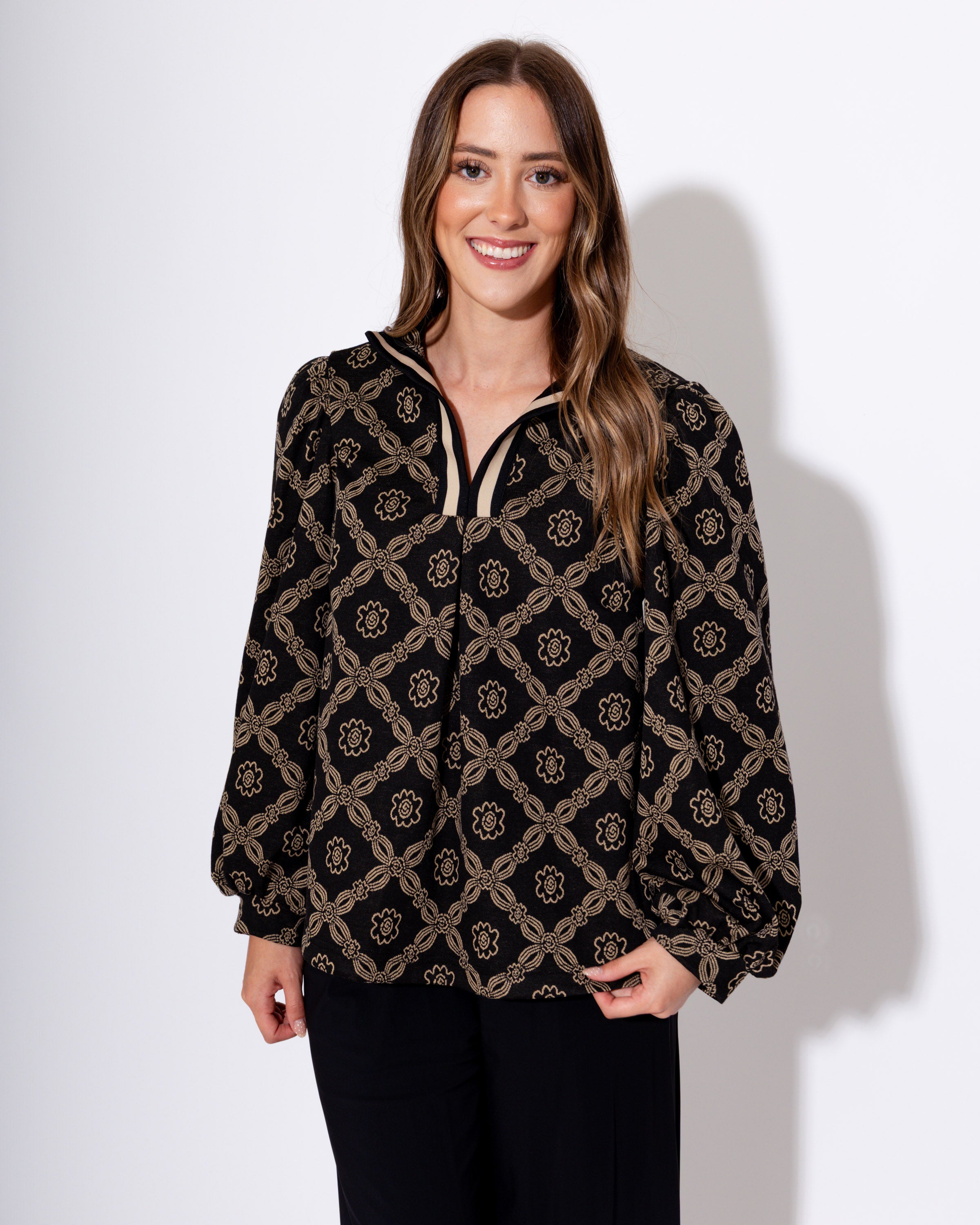 Noir Muse Abstract Top