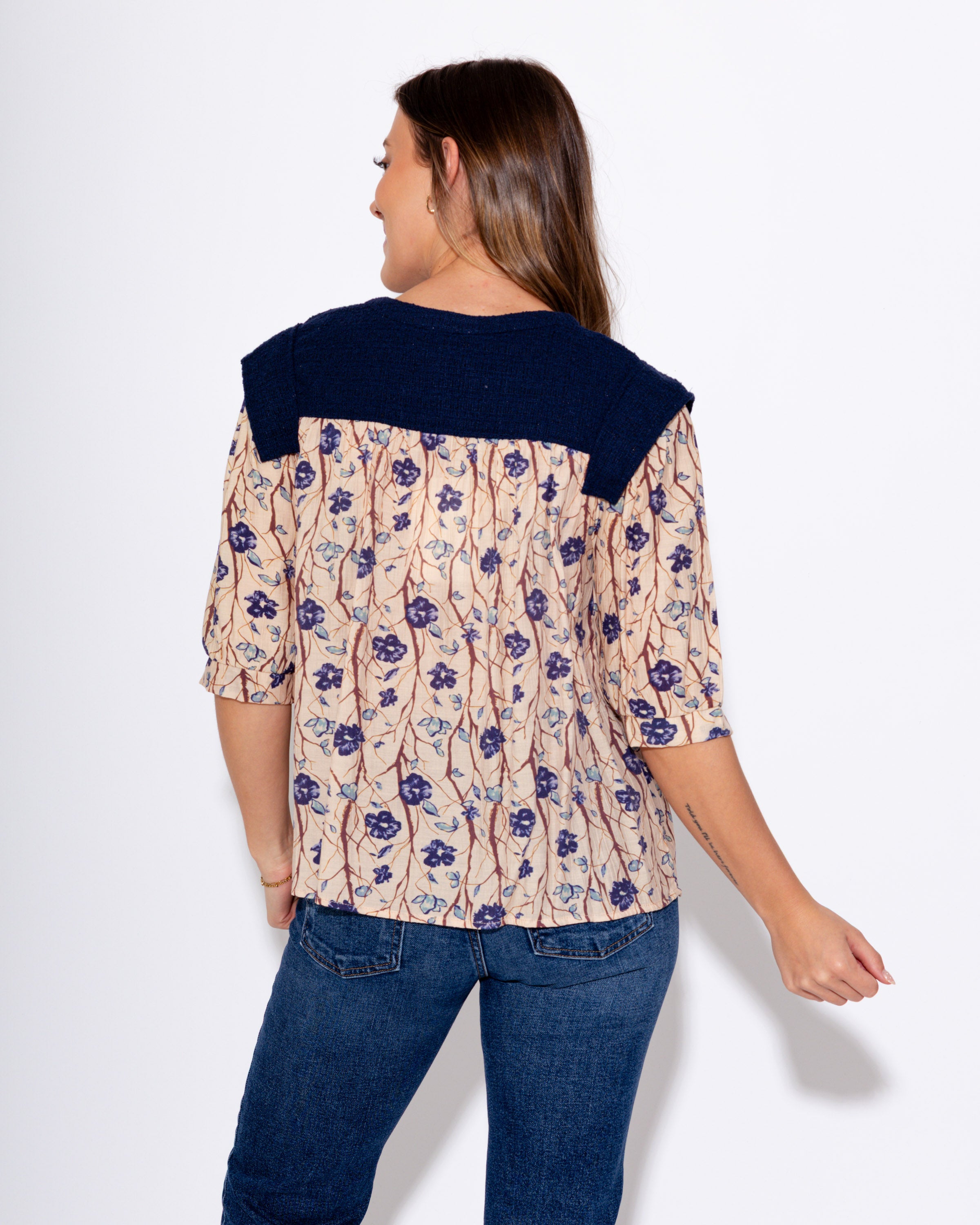 Bow to Bloom Top In Navy