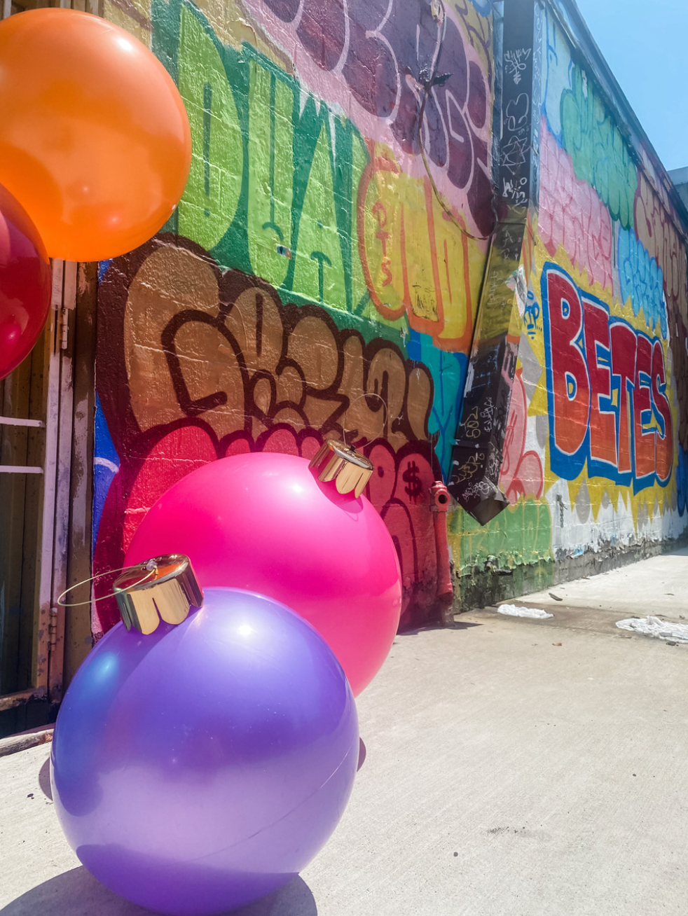 18" Classic Red Inflatable Holiball